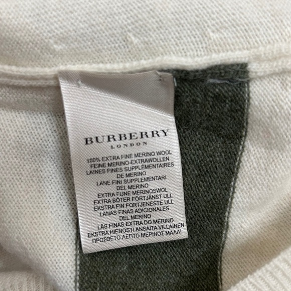 Nwt Burberry merino turtleneck sweater L - Picture 7 of 7